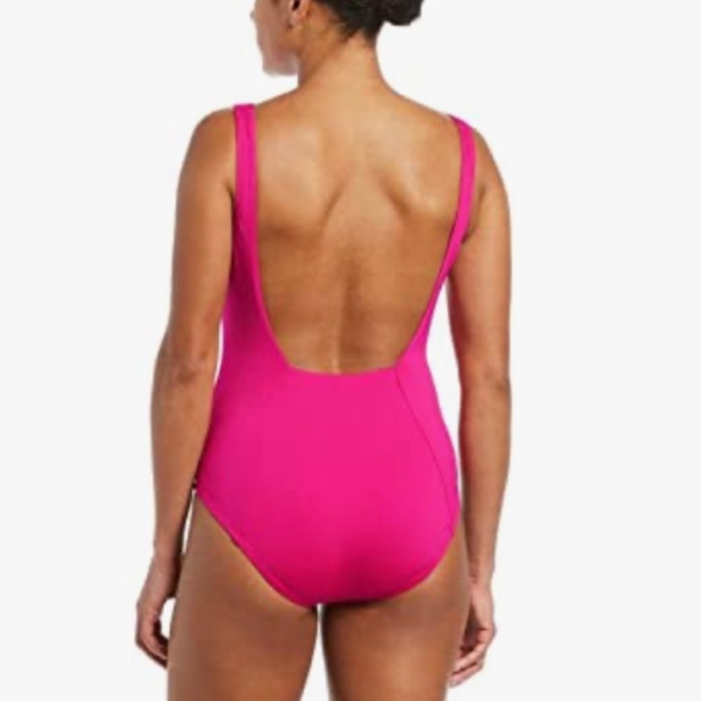 Nike Essential Solid U Back One Piece Pink Swimsuit - Picture 3 of 10